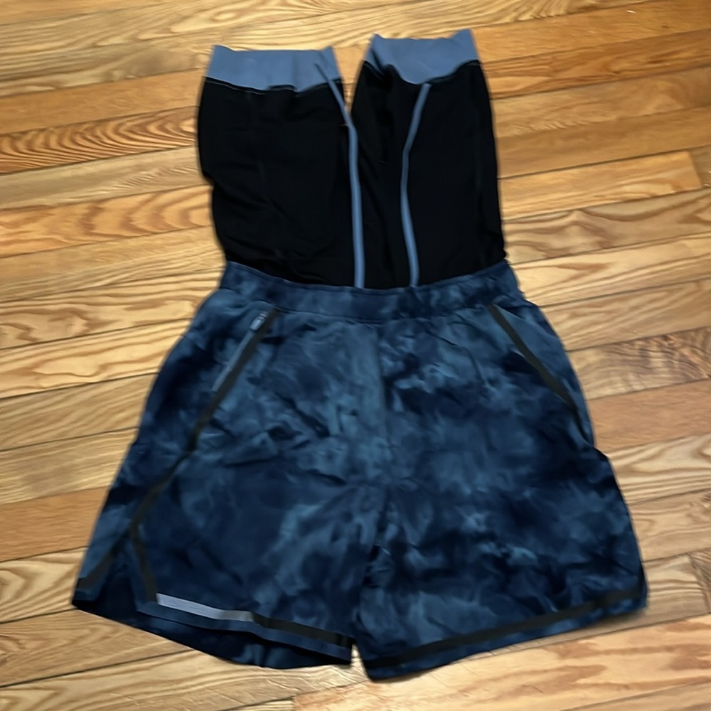 Lululemon Camo Blue Lined Shorts - Picture 6 of 9
